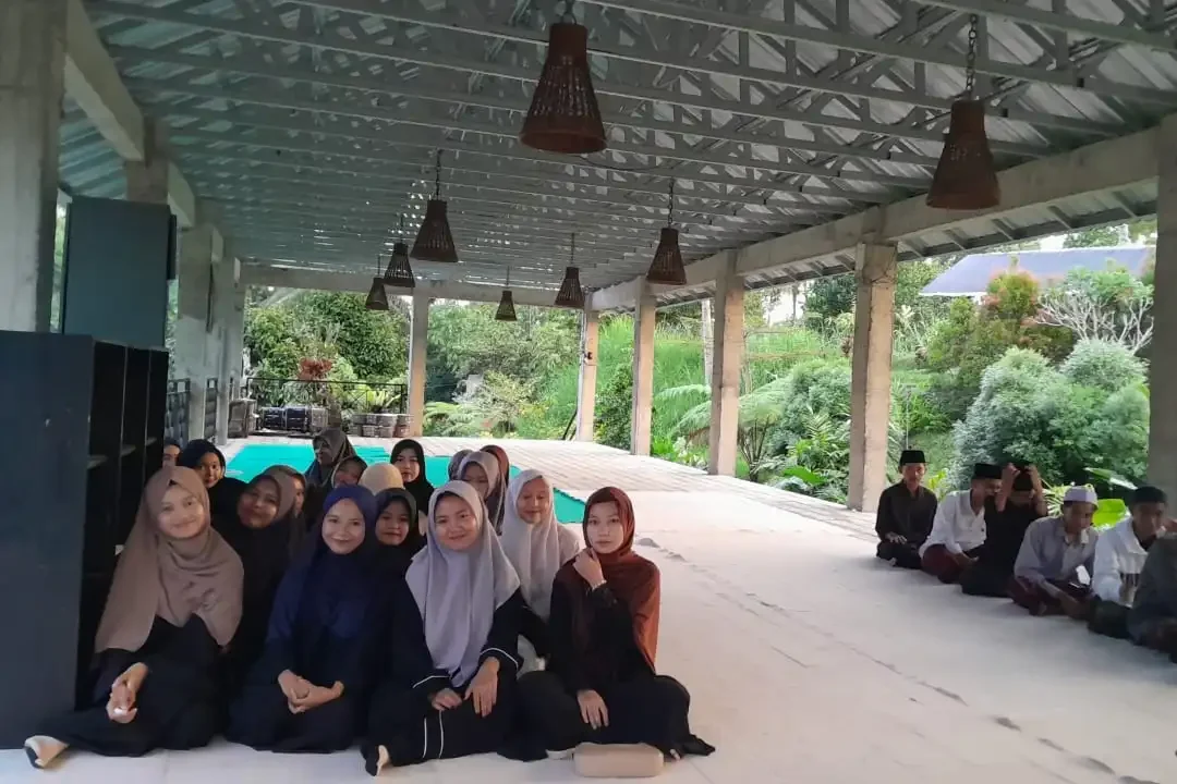 Siswa Kelas XII SMK Ulil Albab NW Gegek yang akan mengikuti pengumuman Kelulusan tahun 2025