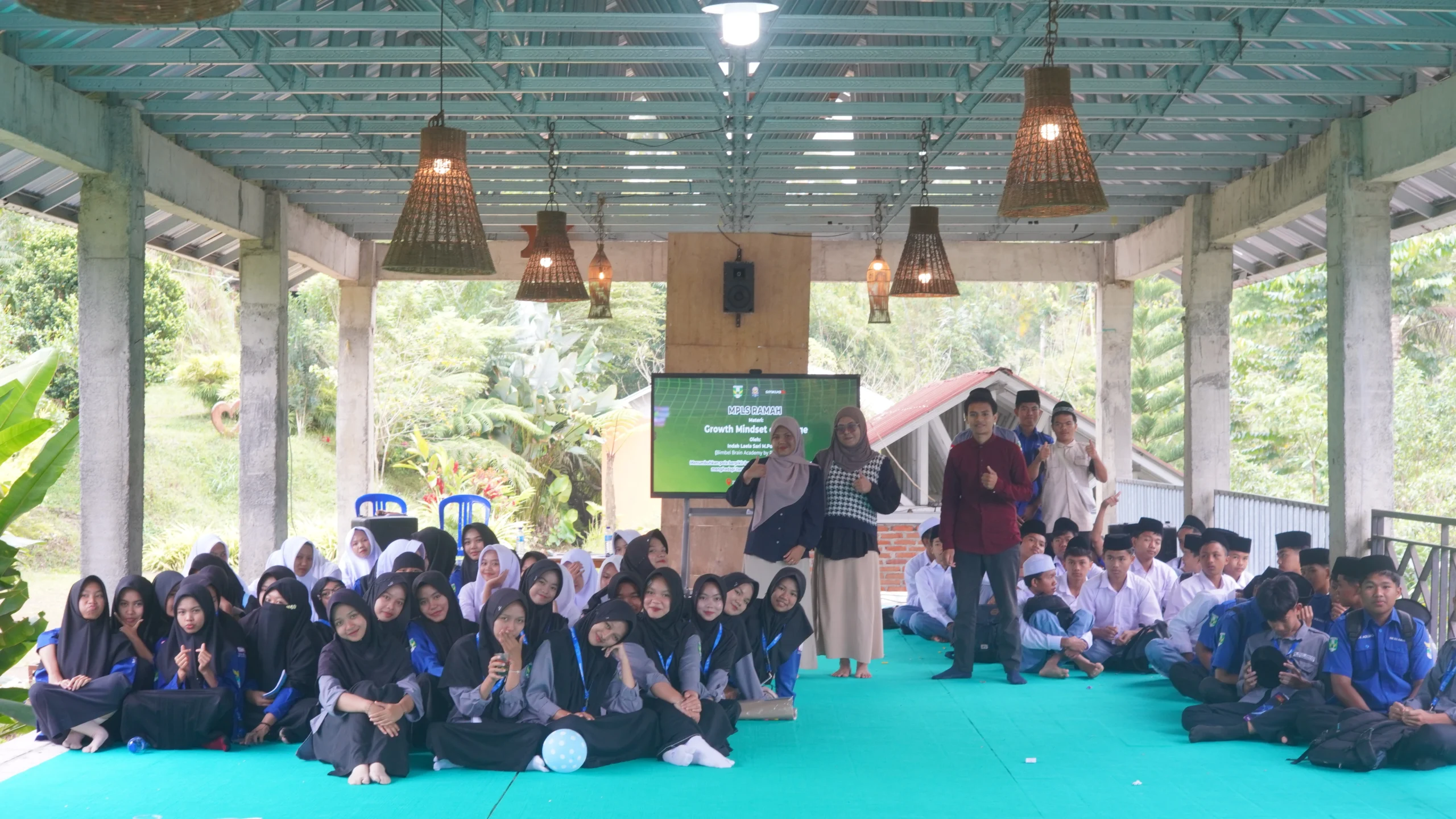 Growth Mindset Challenge yang disampaikan oleh Indah Laela Sari, M.Pd. bersama tim Brain Academy by Ruangguru.